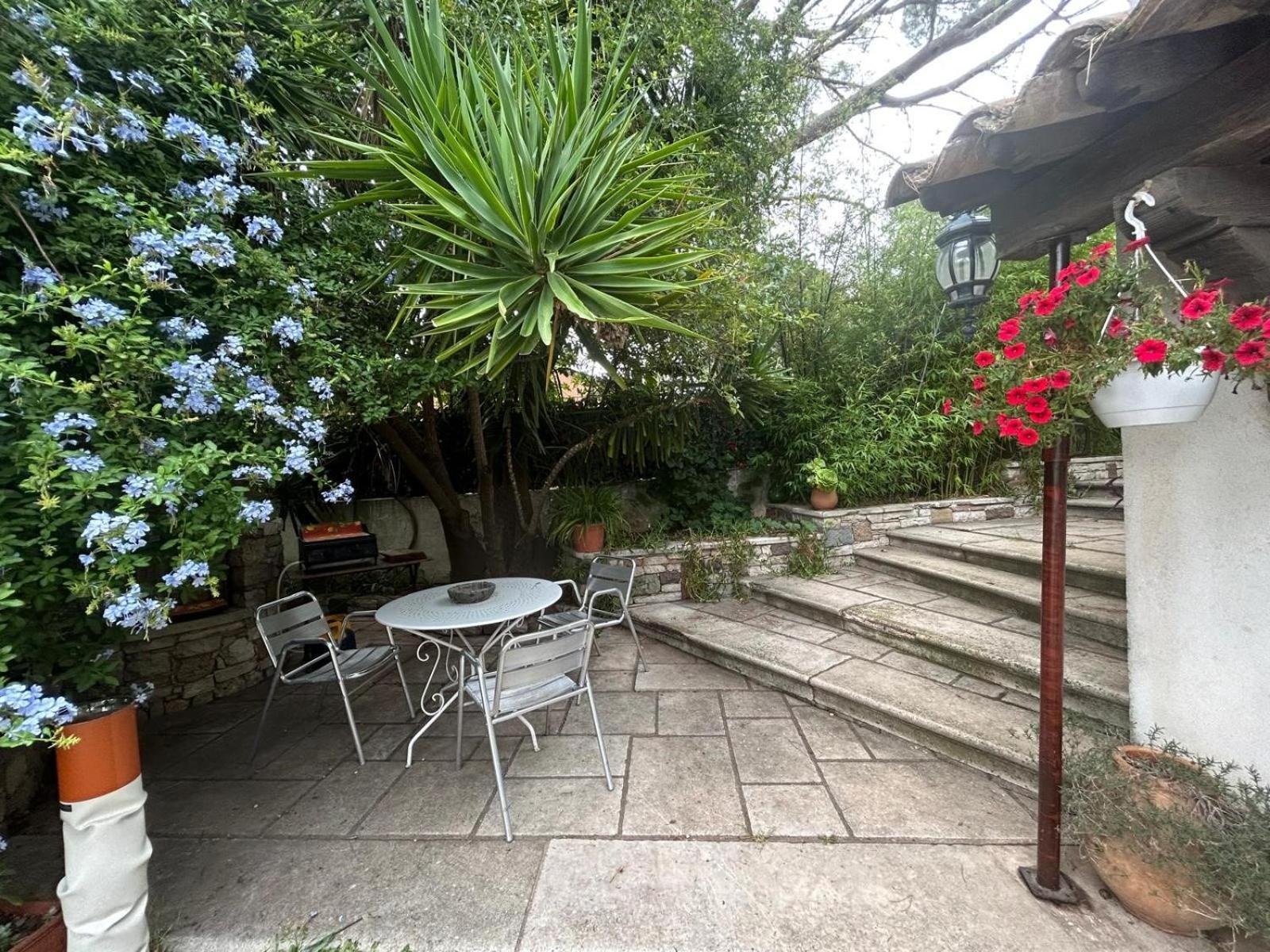 Appartement Les palmiers à Fréjus Extérieur photo